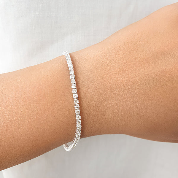 Classic Diamond Tennis Bracelet with IGI Certificate