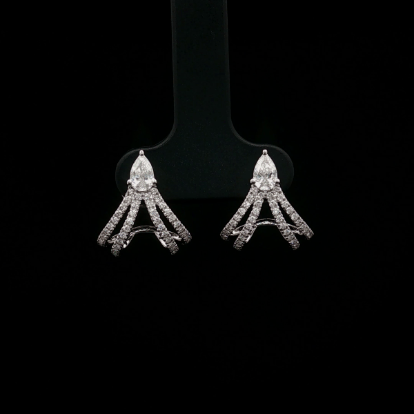 Queen Pear Round Diamond Earrings