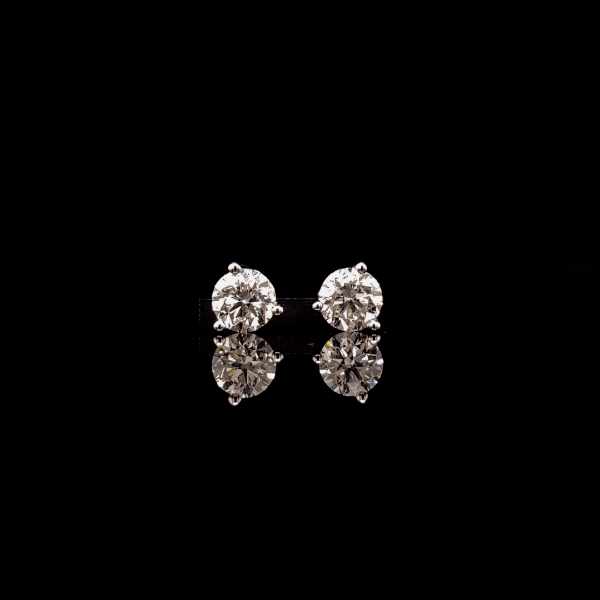 Round Natural Diamond Stud Earrings