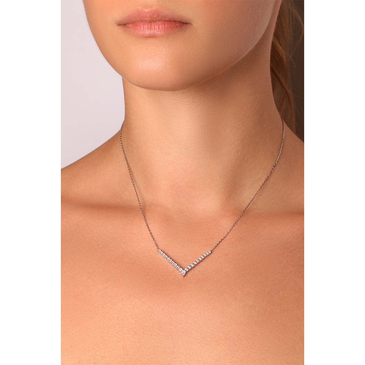 V-Shaped Pear and Round Diamond Pendant