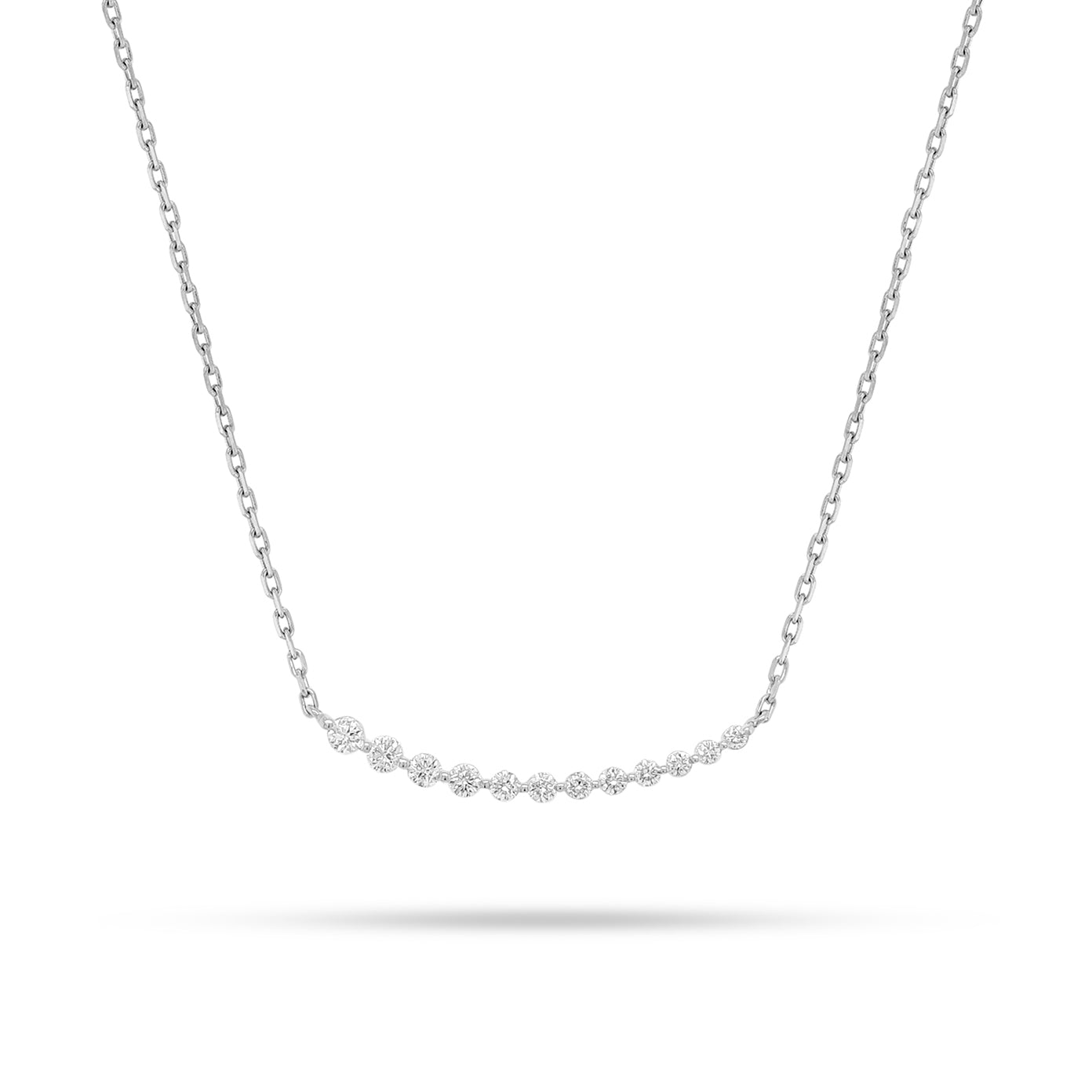 Graduating Round Diamond Pendant