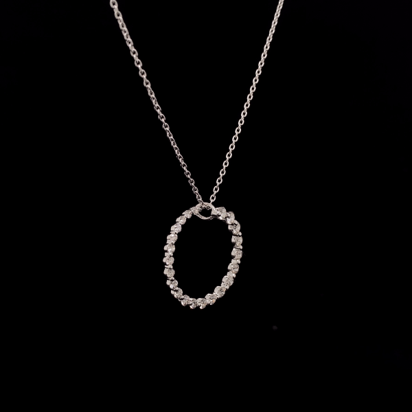 Curved Round Diamond Pendant