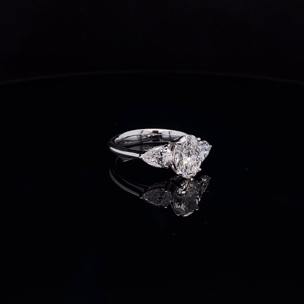 Oval Diamond Engagement Ring