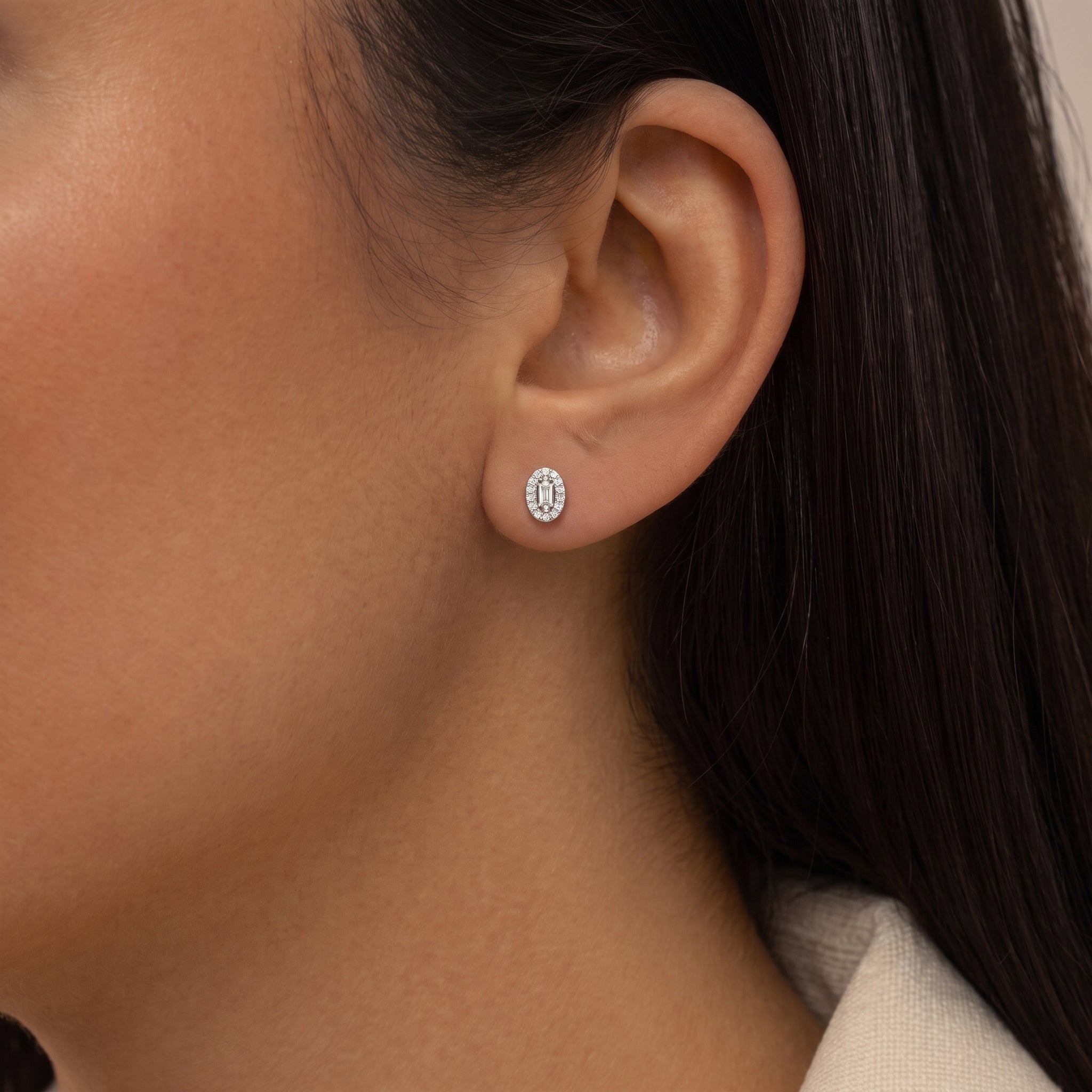 Oval-Cut Diamond Halo Pendant Pendant & Earrings