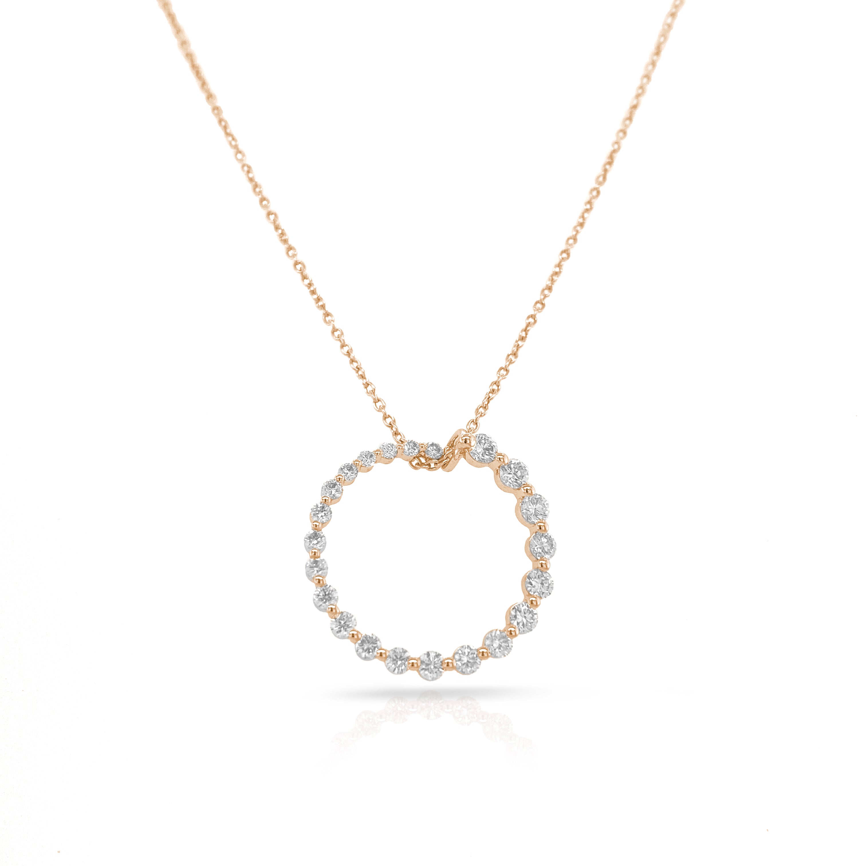 Curved Round Diamond Pendant