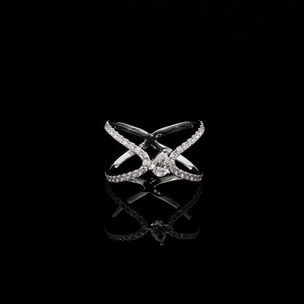Bow Pear Round Diamond Ring