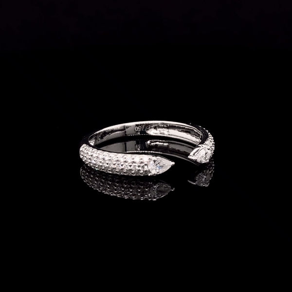 Spring Pear Round Diamond Ring