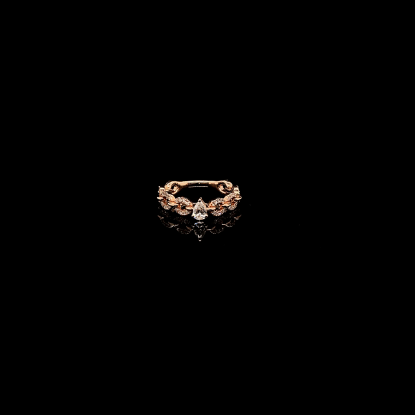 PEAR AND ROUND DIAMOND LINK RING